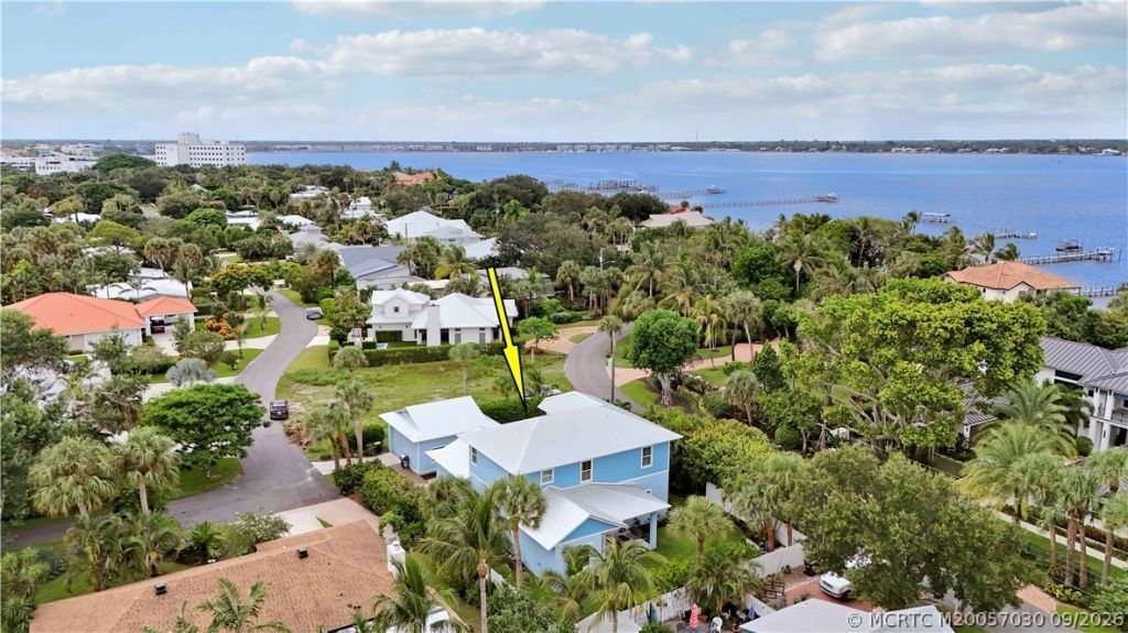 1002 SE Riverside Drive , Stuart, FL 34996 Photo
