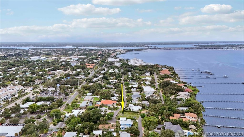 1002 SE Riverside Drive , Stuart, FL 34996 Photo