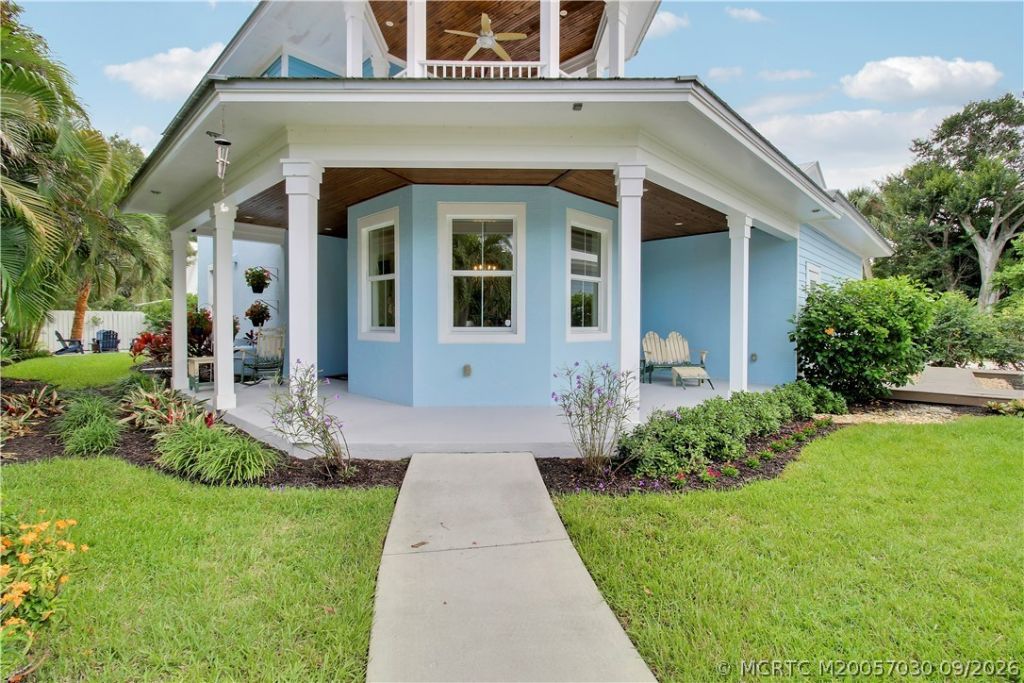 1002 SE Riverside Drive , Stuart, FL 34996 Photo