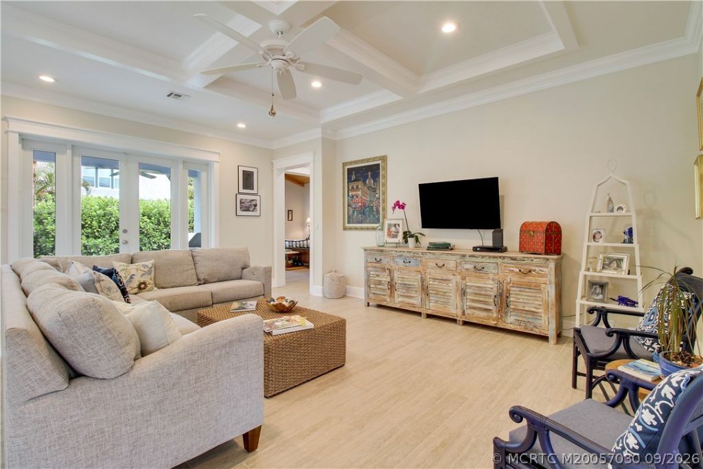 1002 SE Riverside Drive , Stuart, FL 34996 Photo