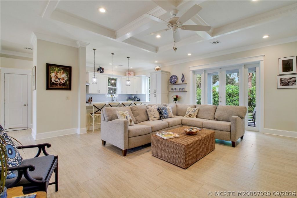 1002 SE Riverside Drive , Stuart, FL 34996 Photo