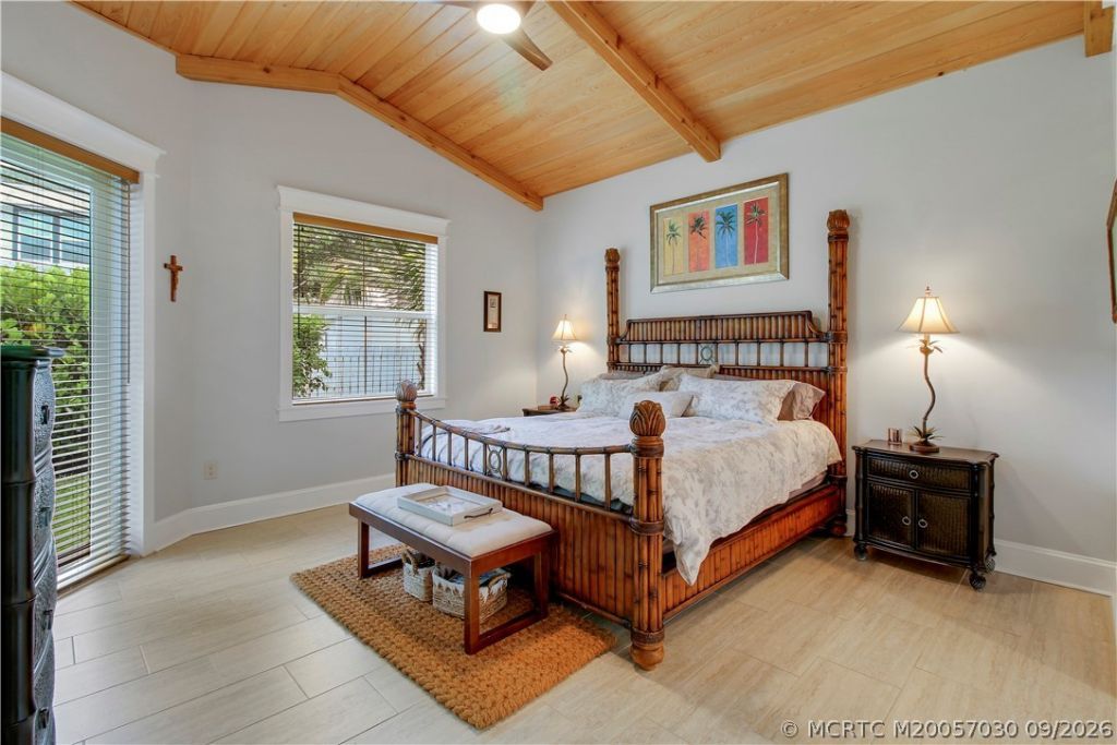 1002 SE Riverside Drive , Stuart, FL 34996 Photo