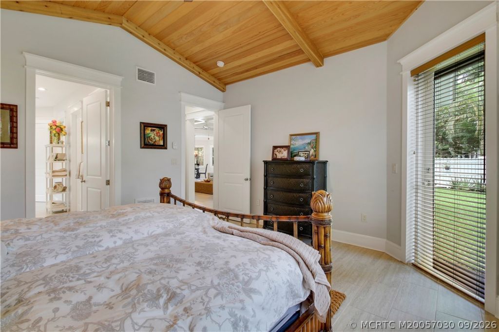 1002 SE Riverside Drive , Stuart, FL 34996 Photo