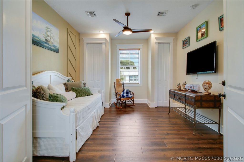 1002 SE Riverside Drive , Stuart, FL 34996 Photo