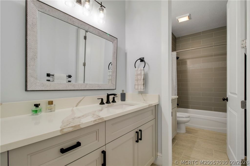 1002 SE Riverside Drive , Stuart, FL 34996 Photo