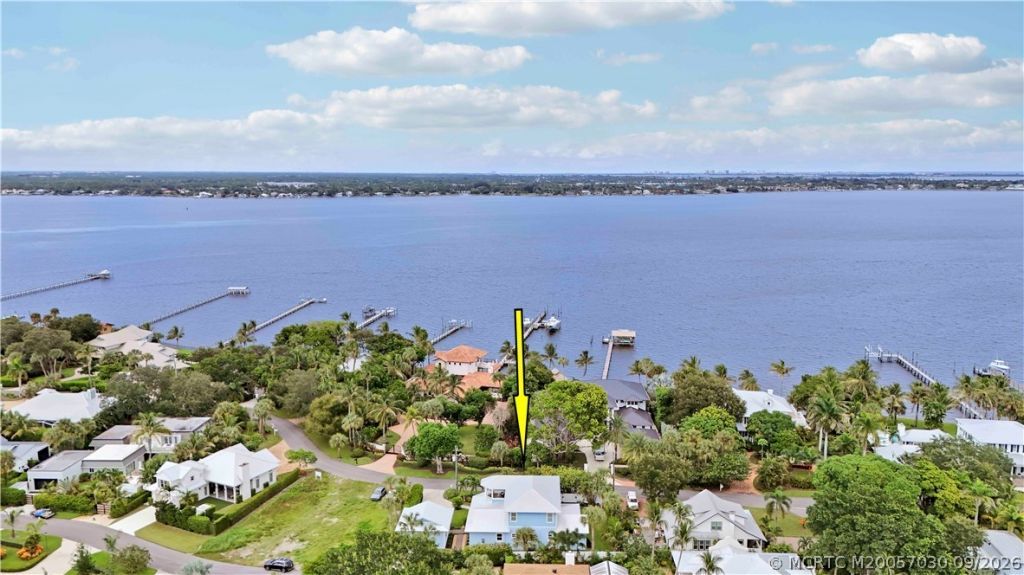 1002 SE Riverside Drive , Stuart, FL 34996 Photo