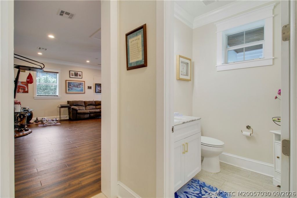 1002 SE Riverside Drive , Stuart, FL 34996 Photo