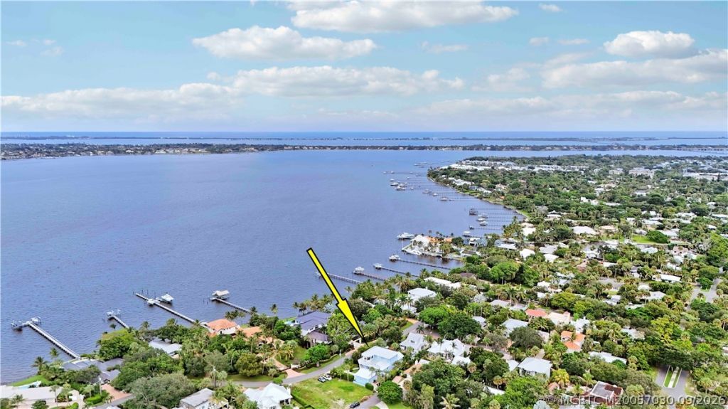 1002 SE Riverside Drive , Stuart, FL 34996 Photo
