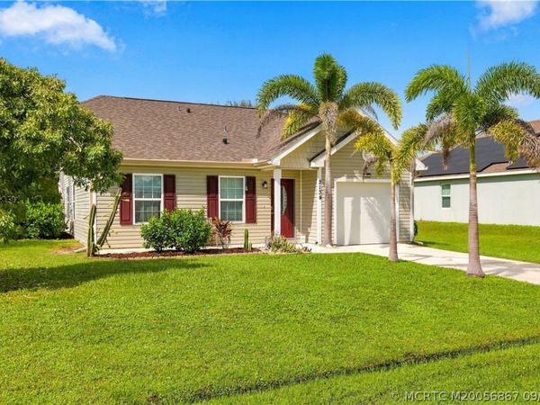2134 SE Gaslight Street, Port St Lucie, FL 34952