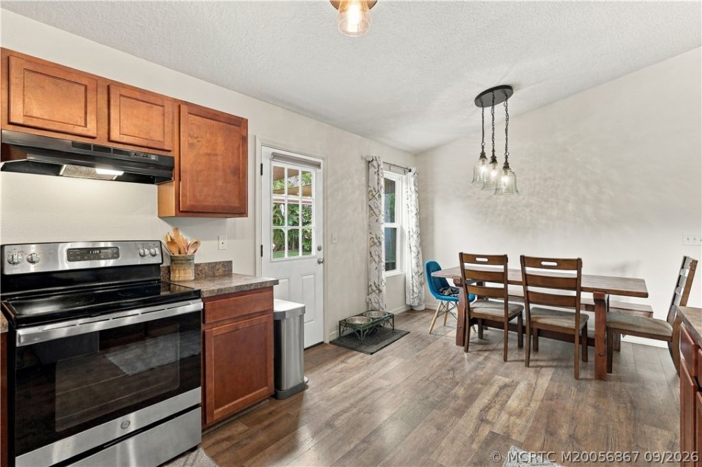2134 SE Gaslight Street, Port Saint Lucie, FL 34952 Photo