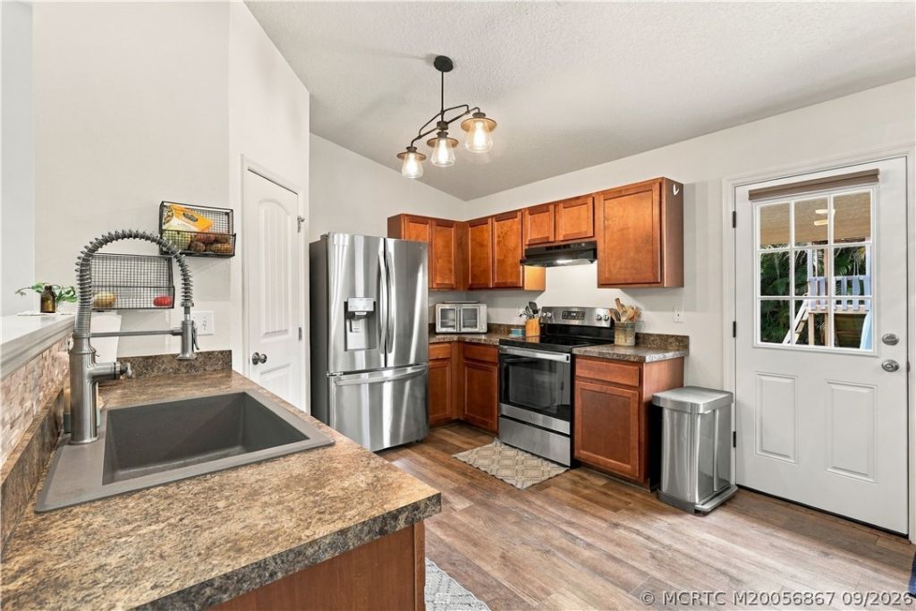 2134 SE Gaslight Street, Port Saint Lucie, FL 34952 Photo