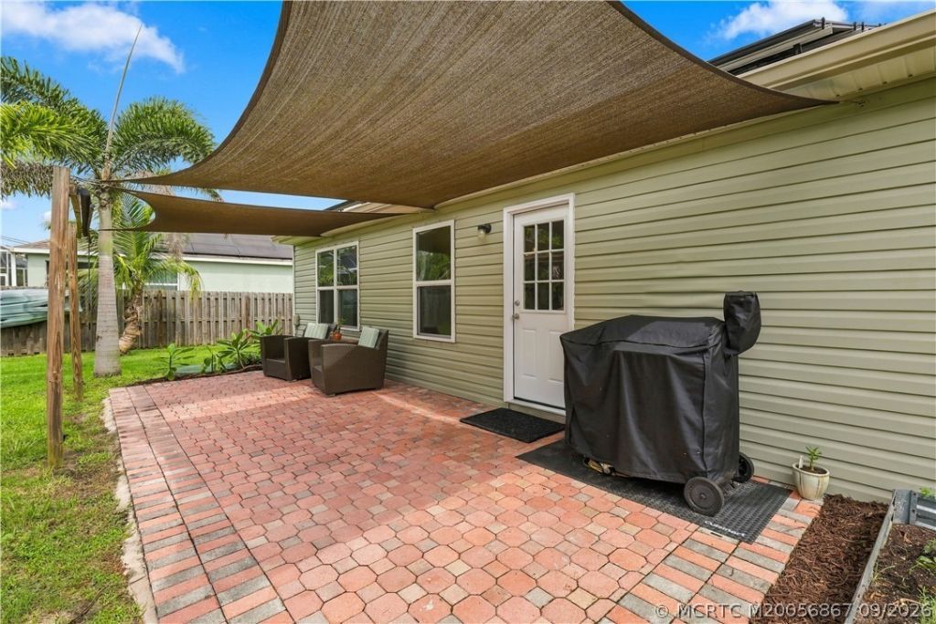 2134 SE Gaslight Street, Port Saint Lucie, FL 34952 Photo