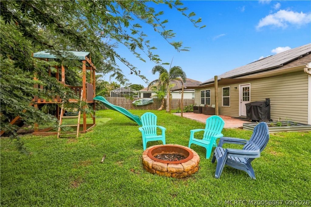 2134 SE Gaslight Street, Port Saint Lucie, FL 34952 Photo