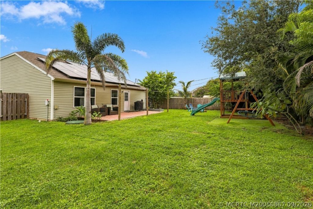 2134 SE Gaslight Street, Port Saint Lucie, FL 34952 Photo