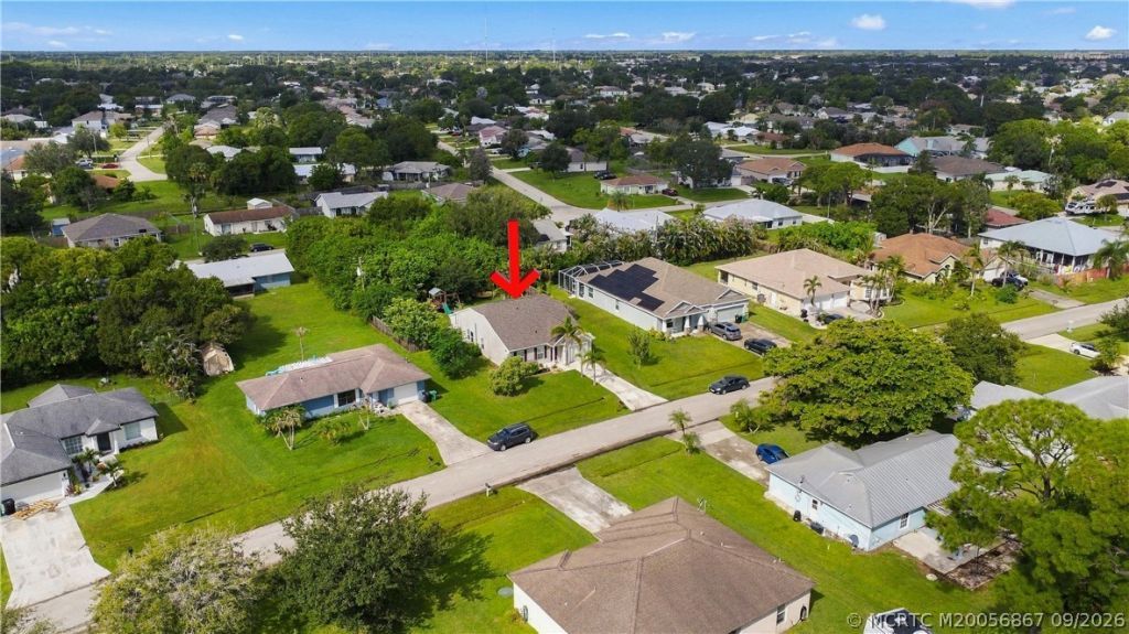 2134 SE Gaslight Street, Port Saint Lucie, FL 34952 Photo