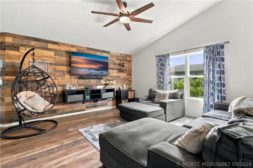 2134 SE Gaslight Street, Port Saint Lucie, FL 34952 Photo