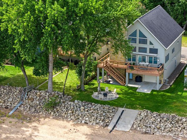 600 Central Point Road, Lake City, MN 55041
