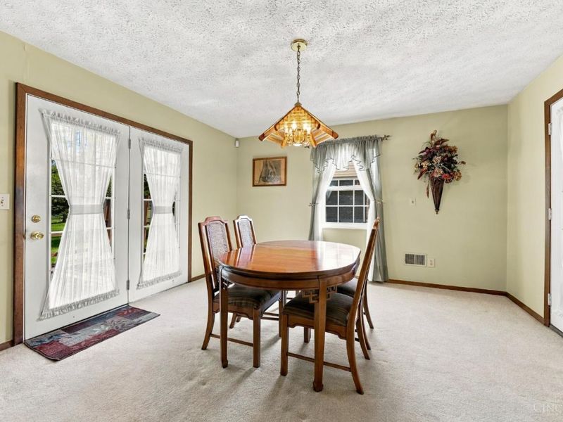 5696 Liberty Fairfield Road, Liberty Township, OH 45011 Photo 14