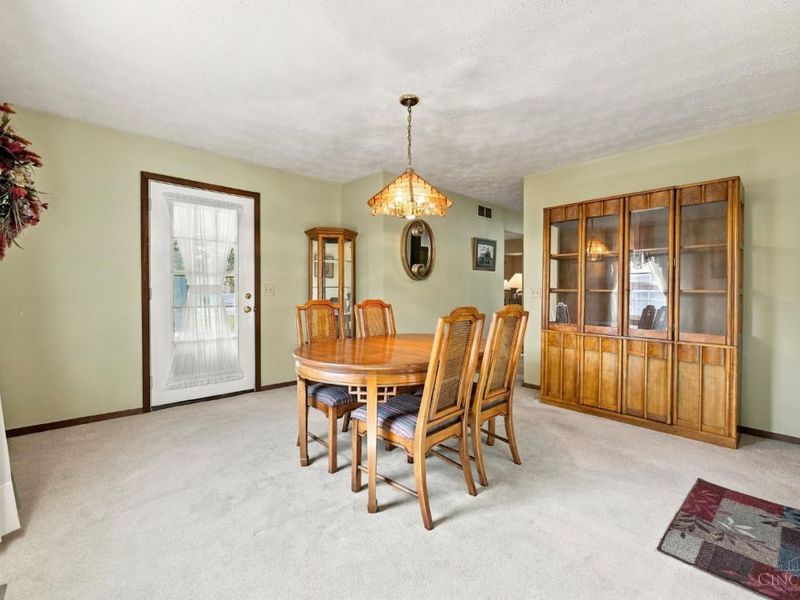 5696 Liberty Fairfield Road, Liberty Township, OH 45011 Photo 16