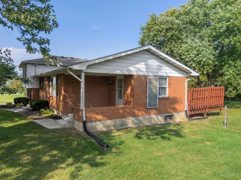 5696 Liberty Fairfield Road, Liberty Township, OH 45011 Photo 2