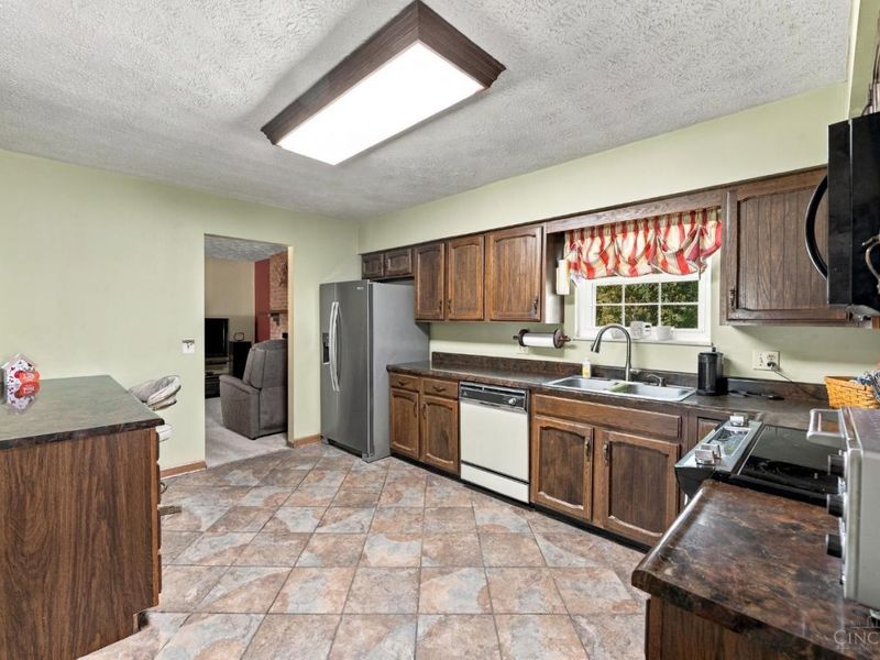 5696 Liberty Fairfield Road, Liberty Township, OH 45011 Photo 8