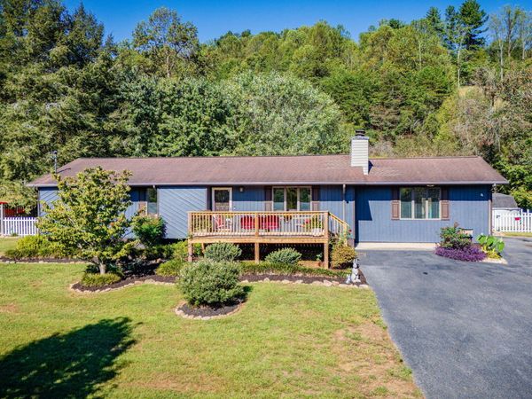 518 Windsor Forest Drive, Kingsport, TN 37663