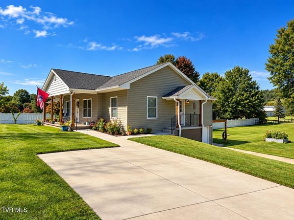 1223 Broad Street, Elizabethton, TN 37643