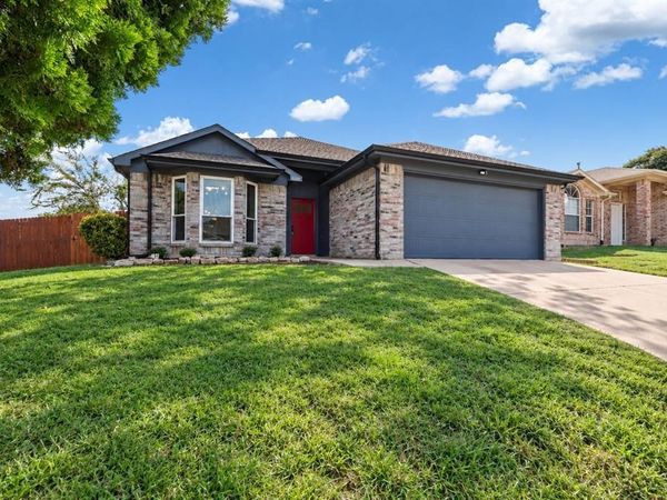 6001 Team Court , Arlington, TX 76018