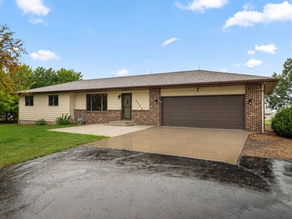 2250 Country Trail W, Jordan, MN 55352