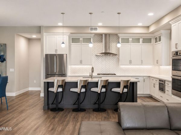 5250 E DEER VALLEY Drive, Unit 353, Phoenix, AZ 85054