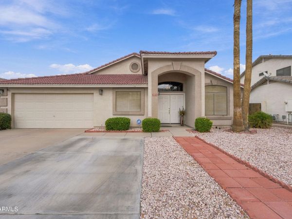 1874 E SAGEBRUSH Street, Gilbert, AZ 85296