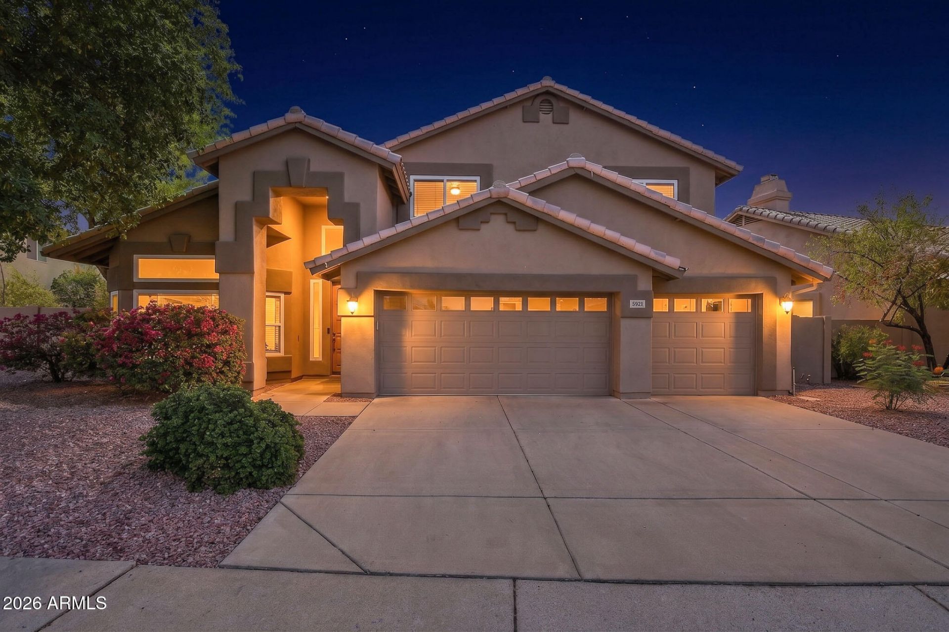 5921 W Louise Drive, Glendale, AZ 85310 Main Photo