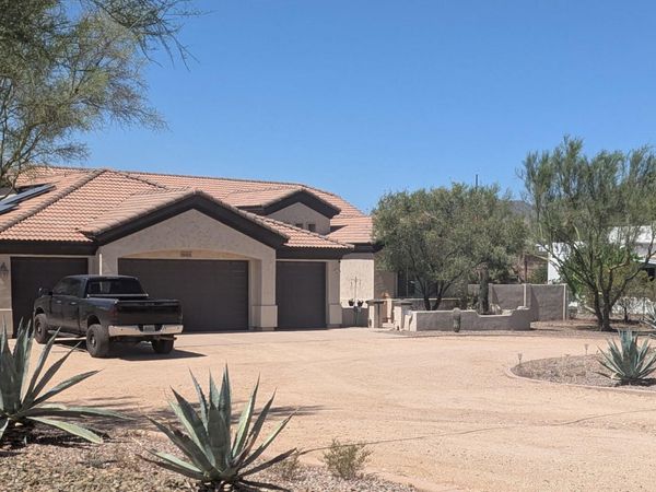 40406 N CENTRAL Avenue, Phoenix, AZ 85086