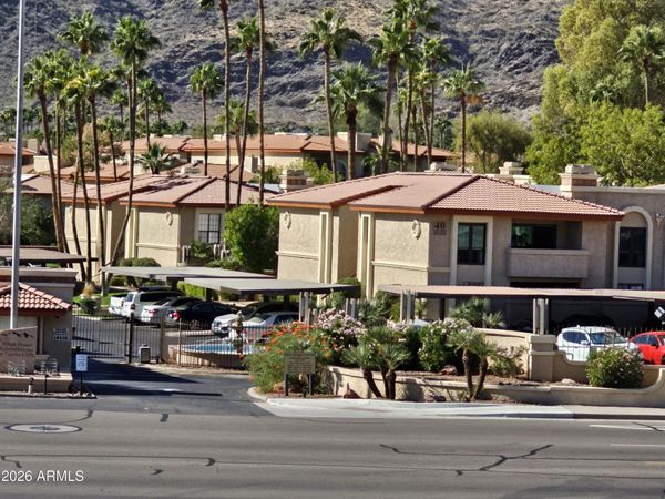 10410 N CAVE CREEK Road, Unit 1008, Phoenix, AZ 85020