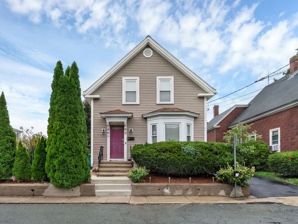 25 Fuller Pl, Mansfield, MA 02048