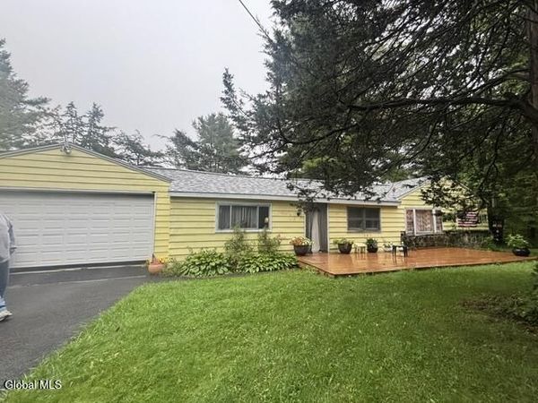 52 Jones Avenue, Feura Bush, NY 12067