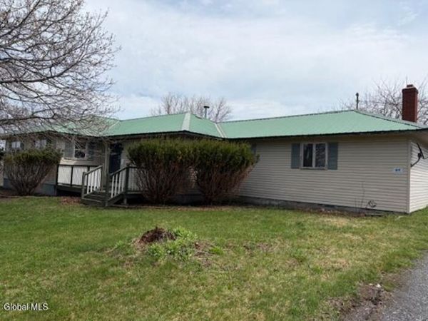 27 County Road 402, Westerlo, NY 12193
