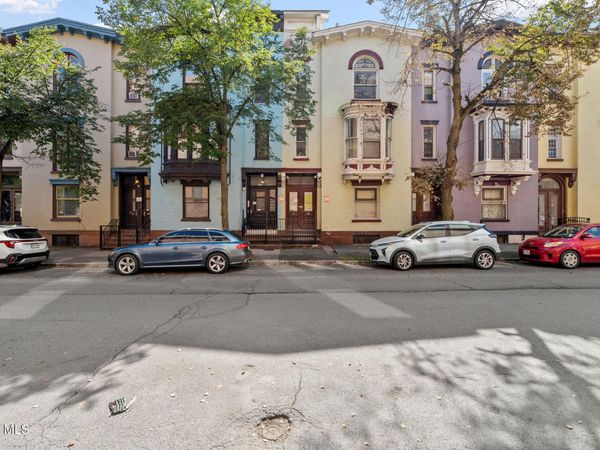 3 St Pauls Place, Troy, NY 12180