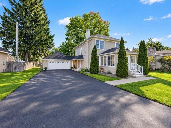 8846 Seneca Avenue, Cicero, NY 13039