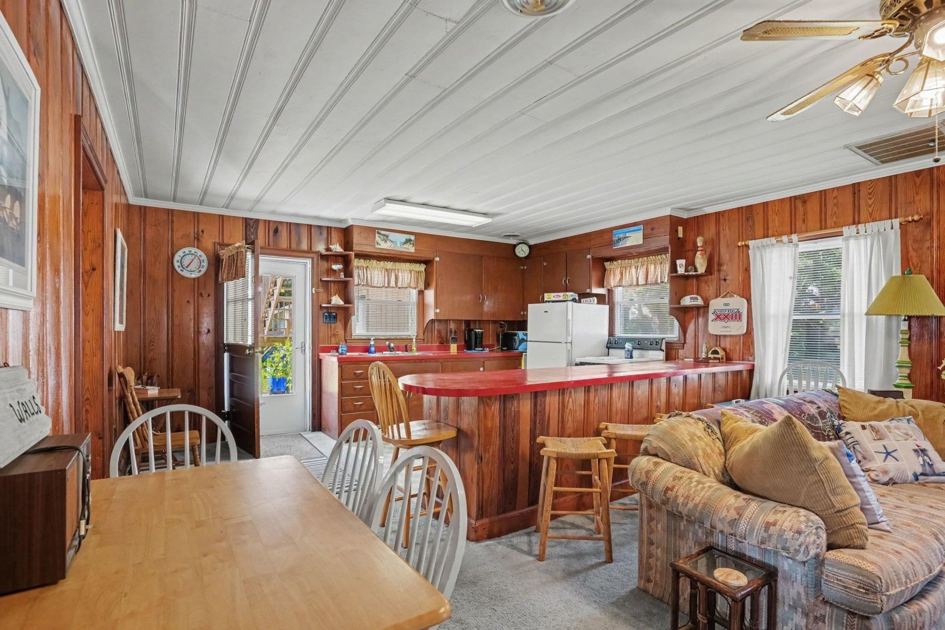 113 N 9th Ave. Photo 9