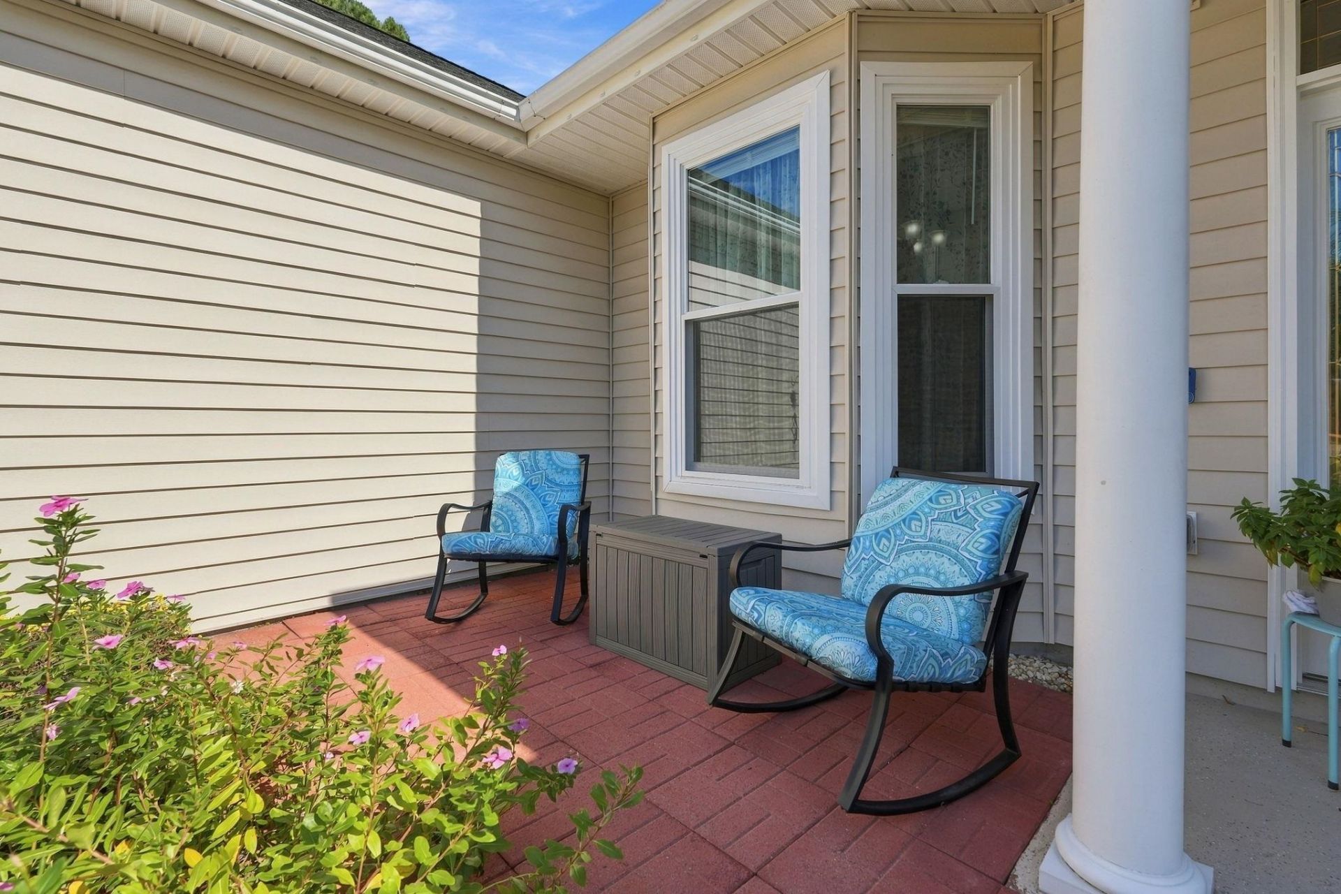 255 Candlewood Dr. Photo 4