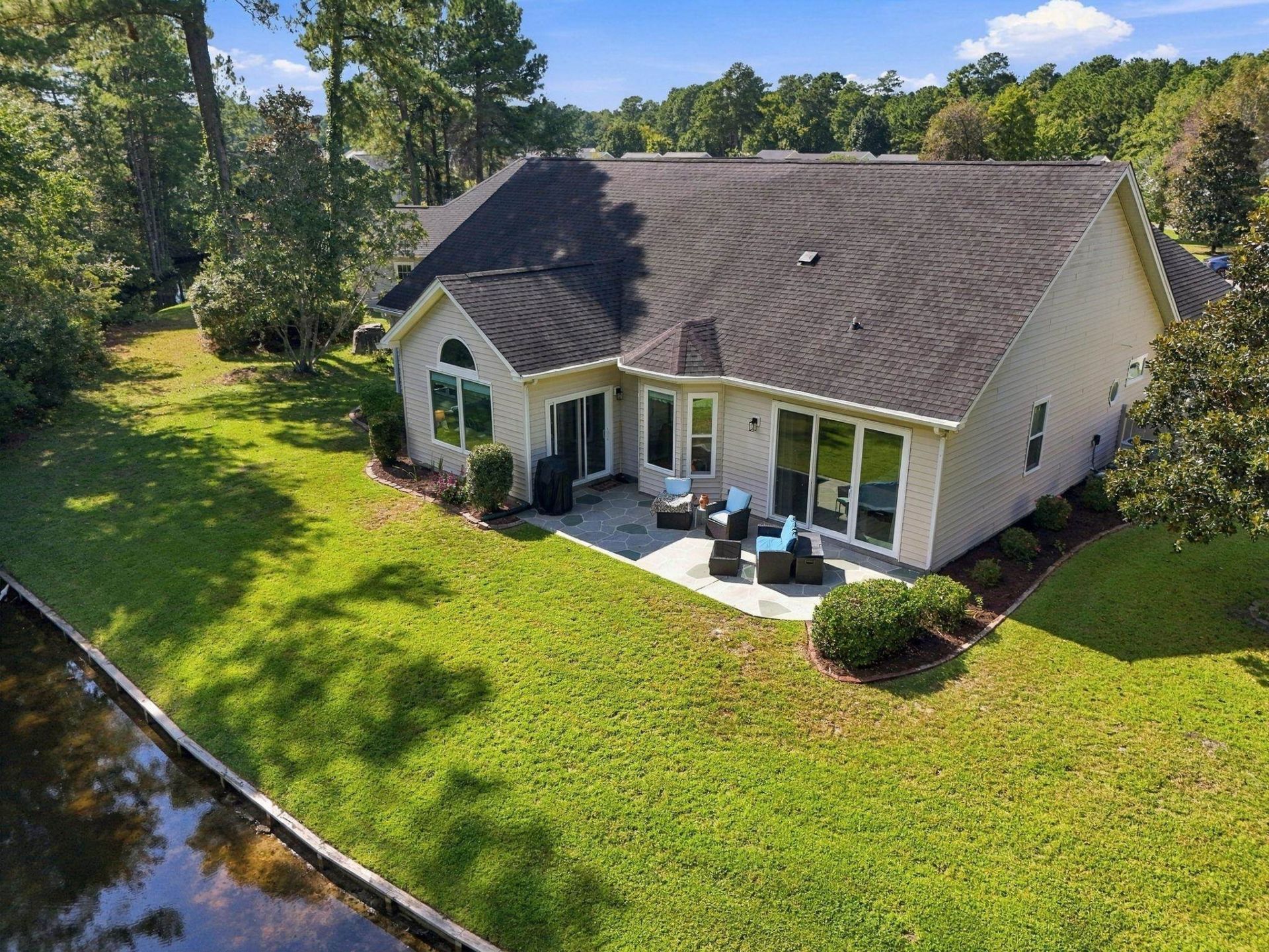 255 Candlewood Dr. Photo 41