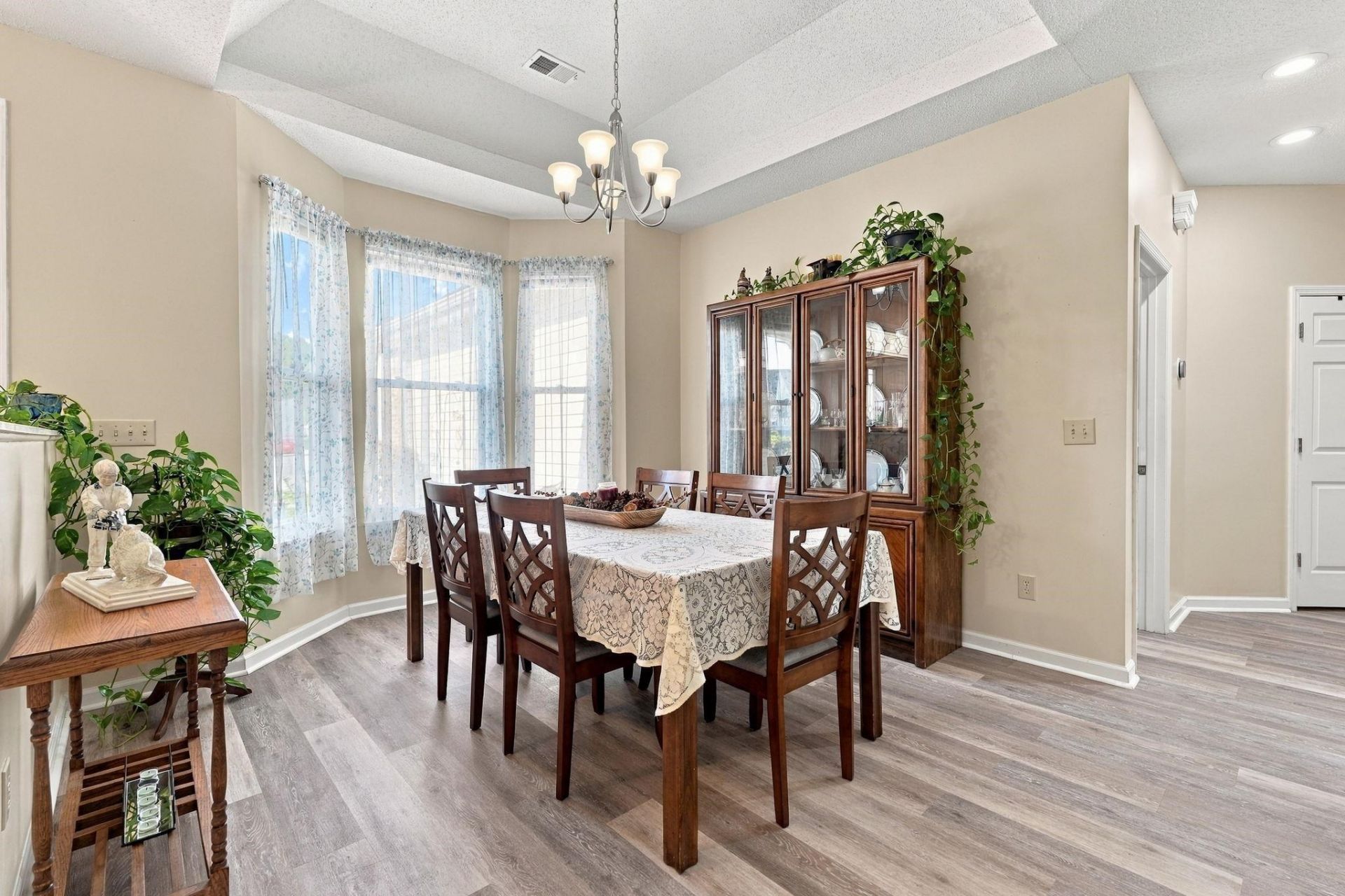 255 Candlewood Dr. Photo 6