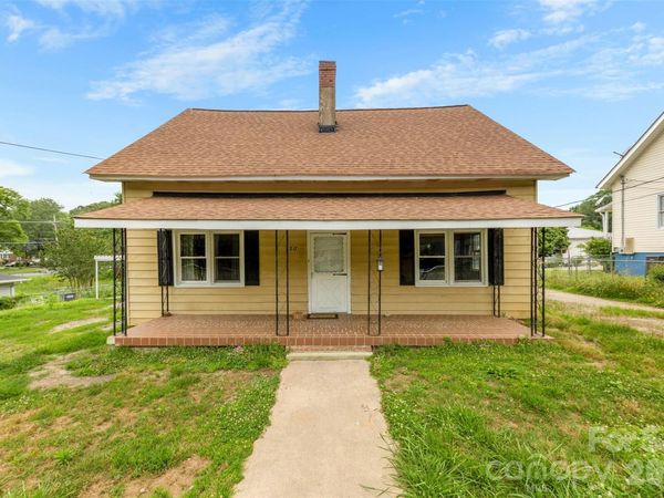 217 S Highland Street , Gastonia, NC 28052