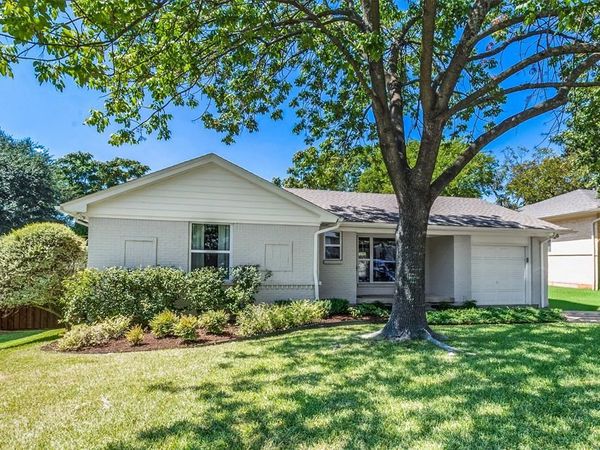 11609 Colmar Street , Dallas, TX 75218