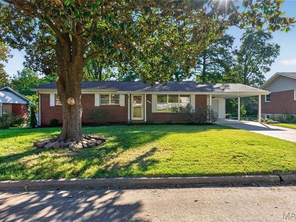 1534 N Henderson Street, Cape Girardeau, MO 63701