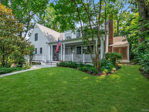 4 Sunset Lane , Port Washington, NY 11050