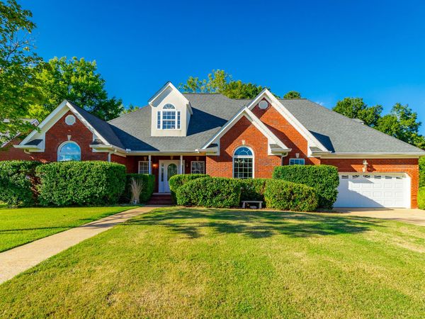 375 Champagne Circle, Ringgold, GA 30736