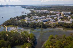 130 River Landing Drive photo 4