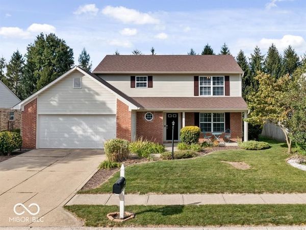404 E Pine Ridge Drive , Westfield, IN 46074